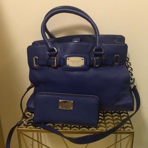 Blue michael kors Hamilton with matching wallet